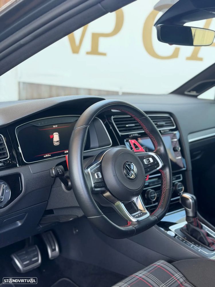 VW Golf 2.0 TSI GTI DSG Performance - 19