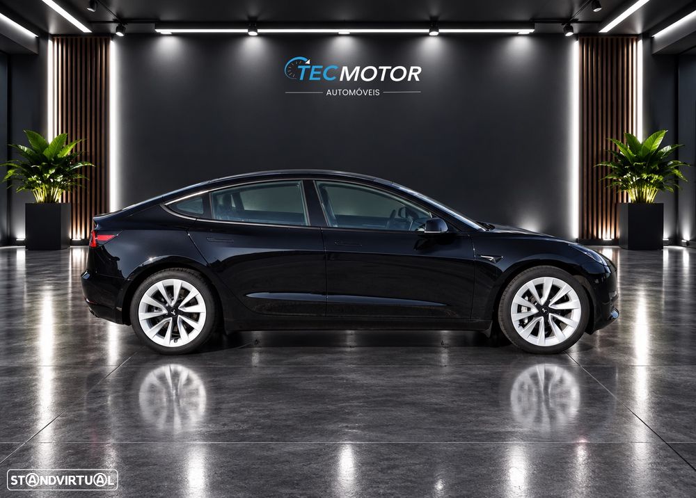 Tesla Model 3 2021 photo 2