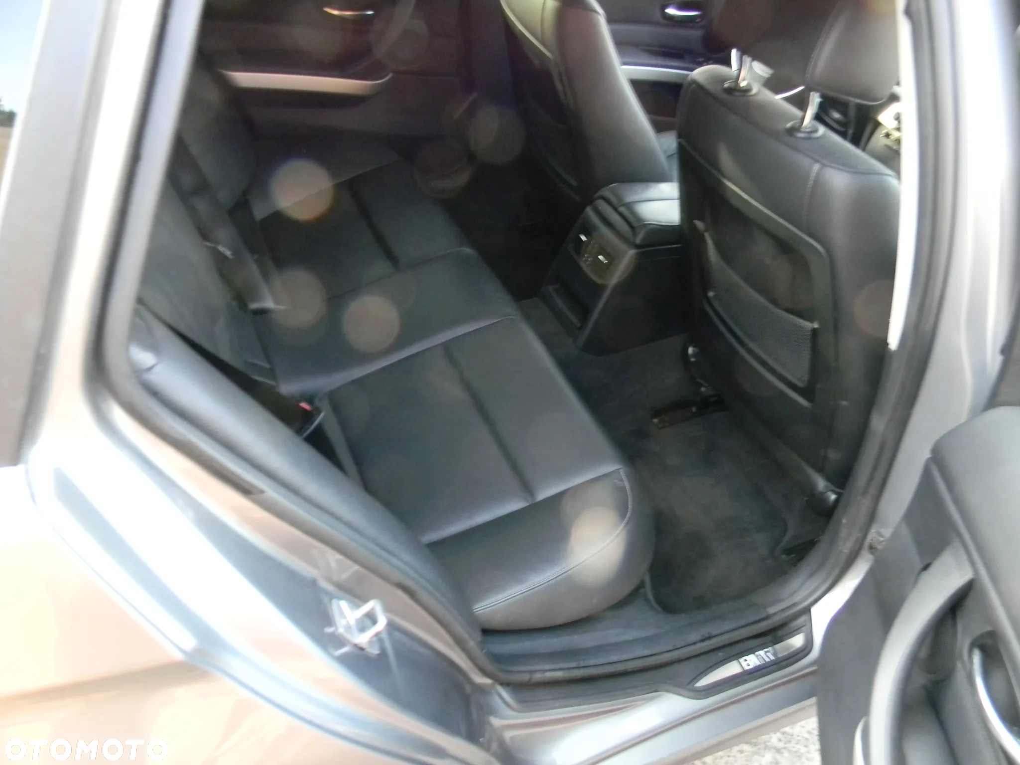 BMW Seria 3 325d DPF Touring Edition Exclusive - 11