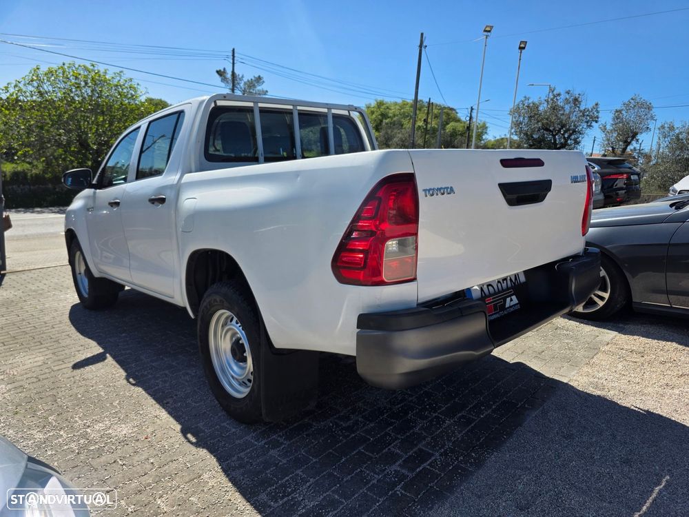 Toyota Hilux 2.4 D-4D 4WD CD CH - 6