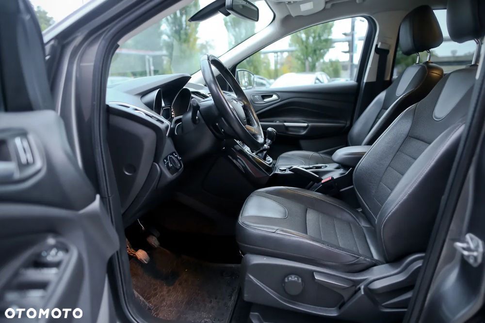 Ford Kuga 2.0 TDCi 4x4 Titanium - 19