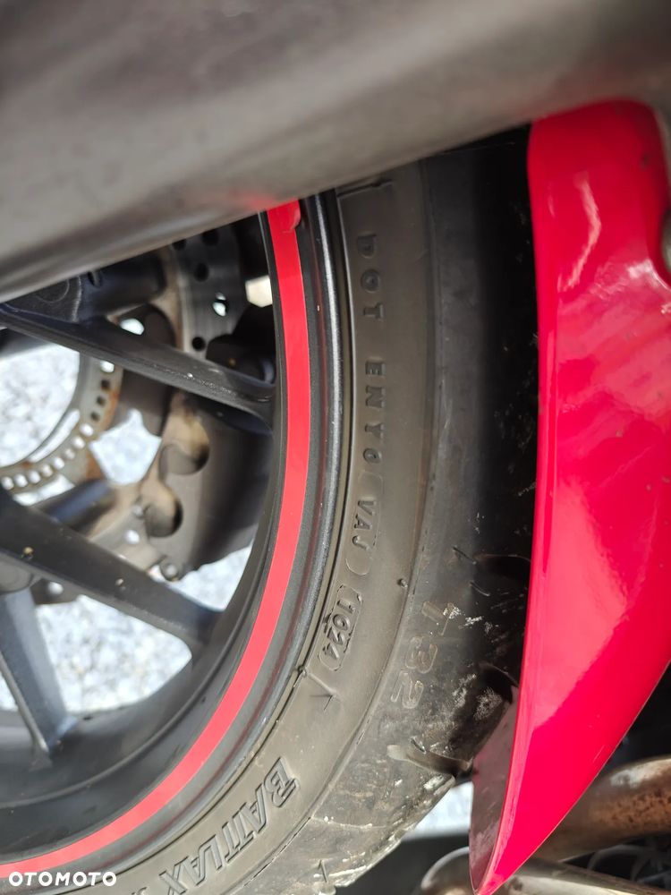 Honda CBR - 12