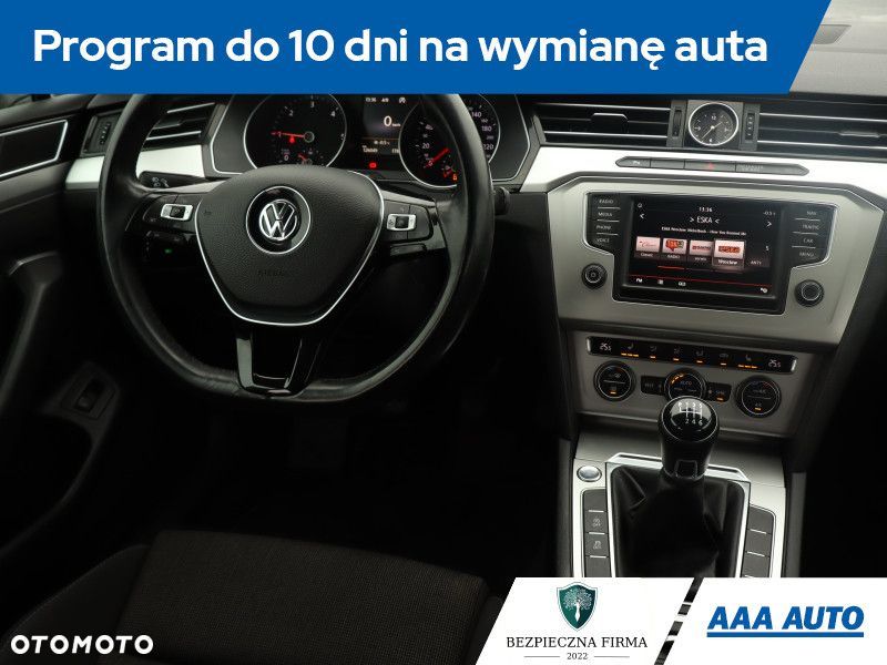 Volkswagen Passat Variant - 9