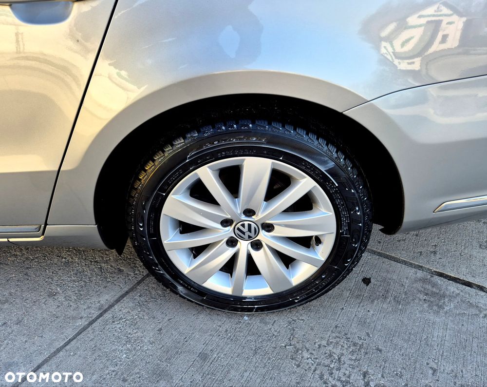 Volkswagen Passat 1.6 TDI BlueMotion Technology Comfortline - 9