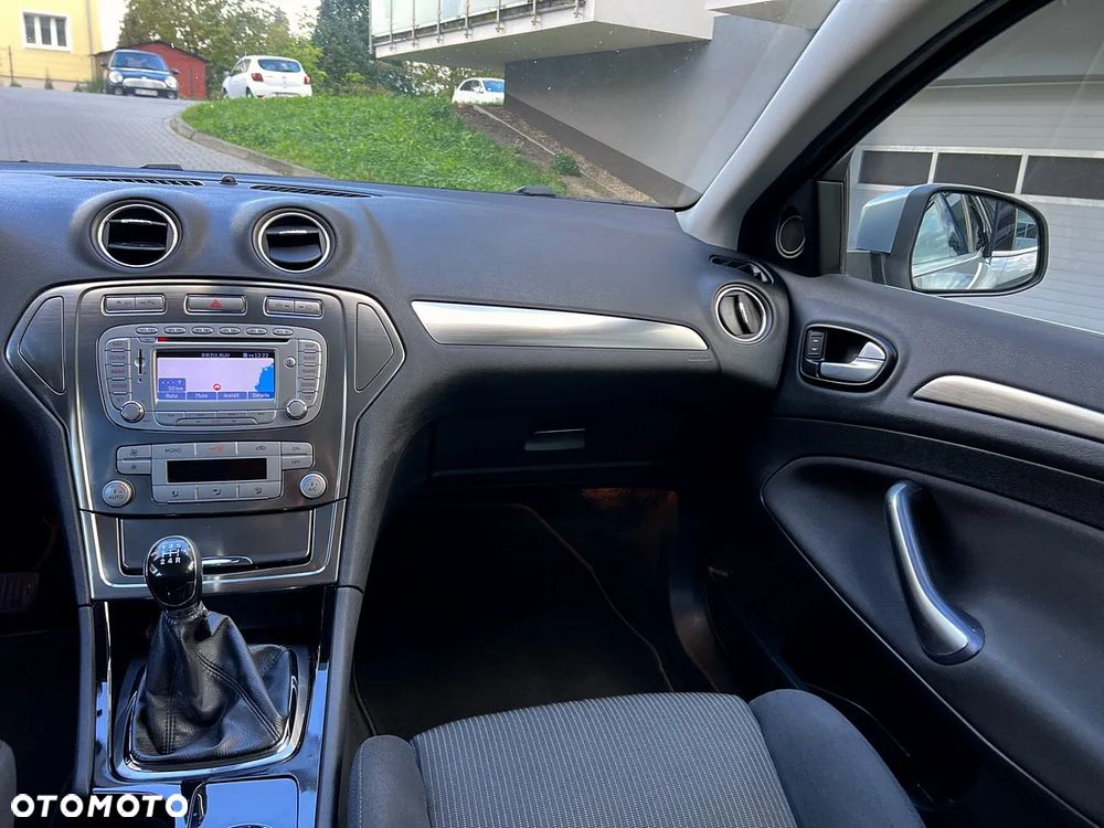 Ford Mondeo 2.0 Trend X - 15