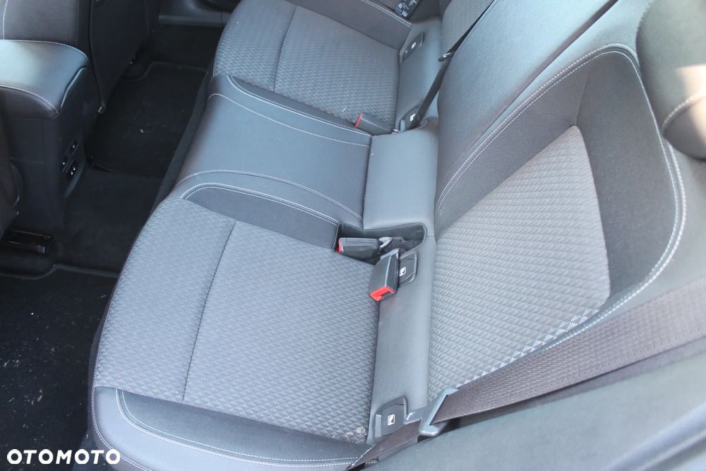 Opel Astra 1.6 BiTurbo D (CDTI) Start/Stop Business - 24