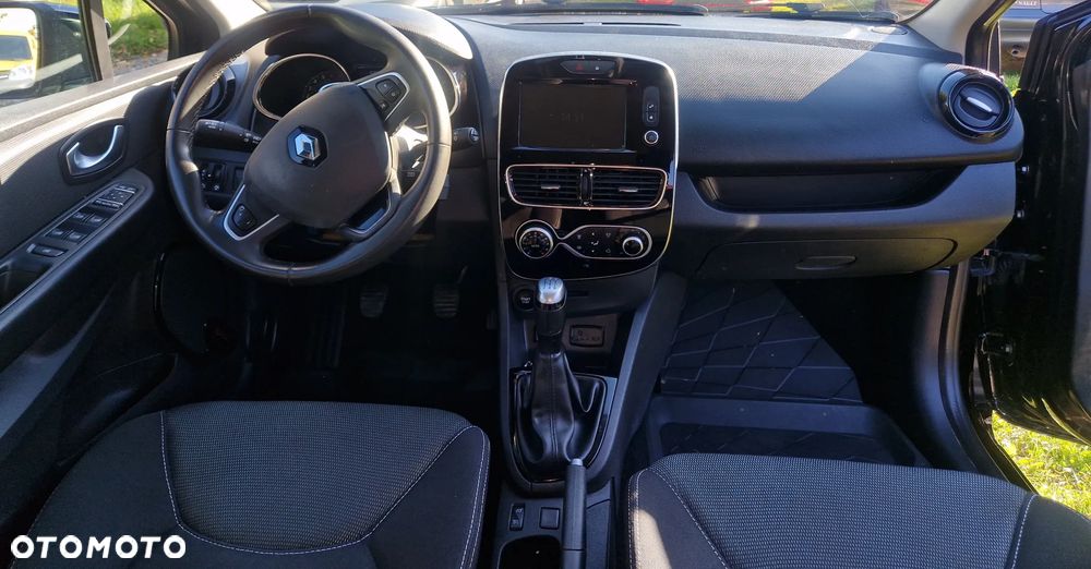 Renault Clio - 8