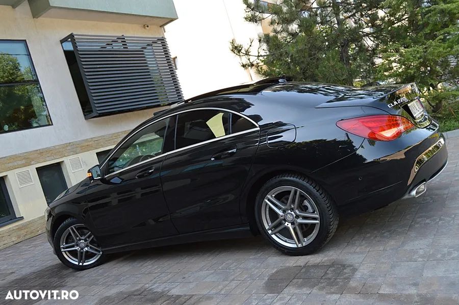 Mercedes-Benz CLA 220 CDI 7G-DCT AMG Line - 22