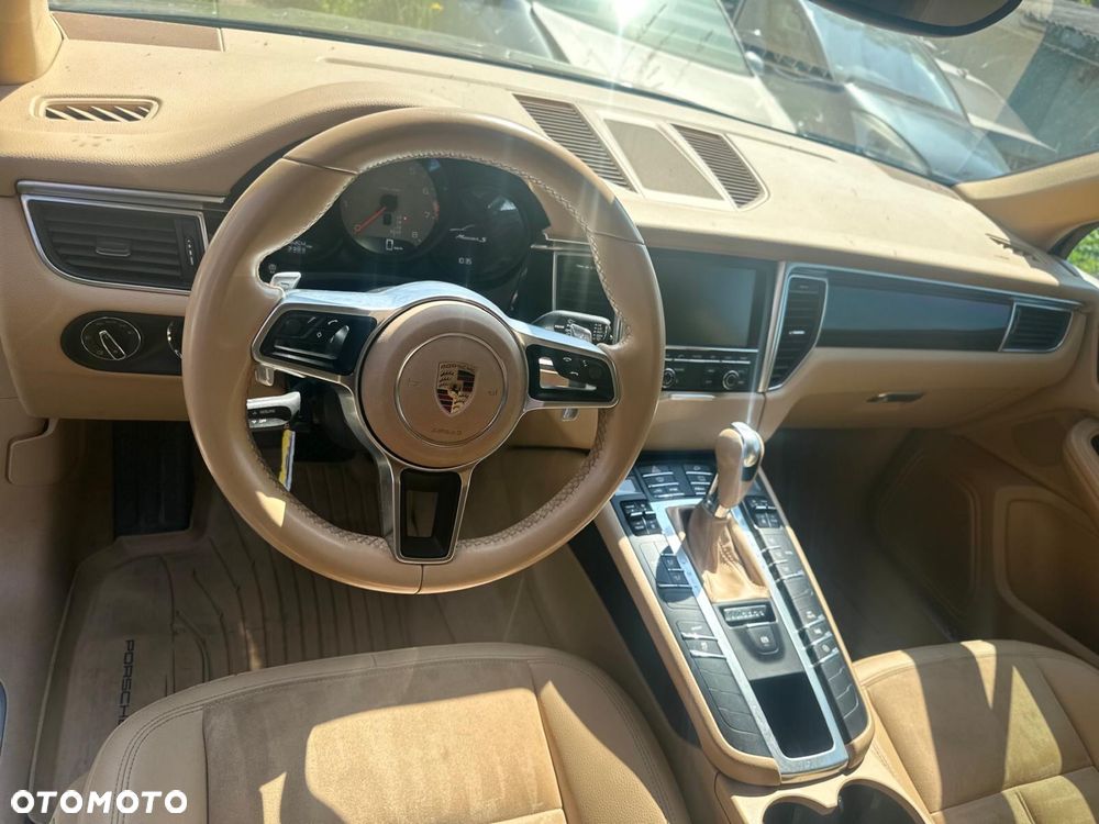 Porsche Macan - 8