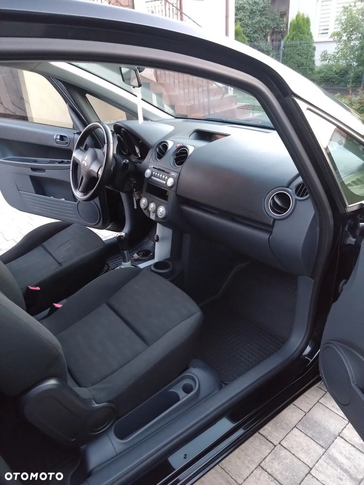 Mitsubishi Colt 1.3 Inform - 9
