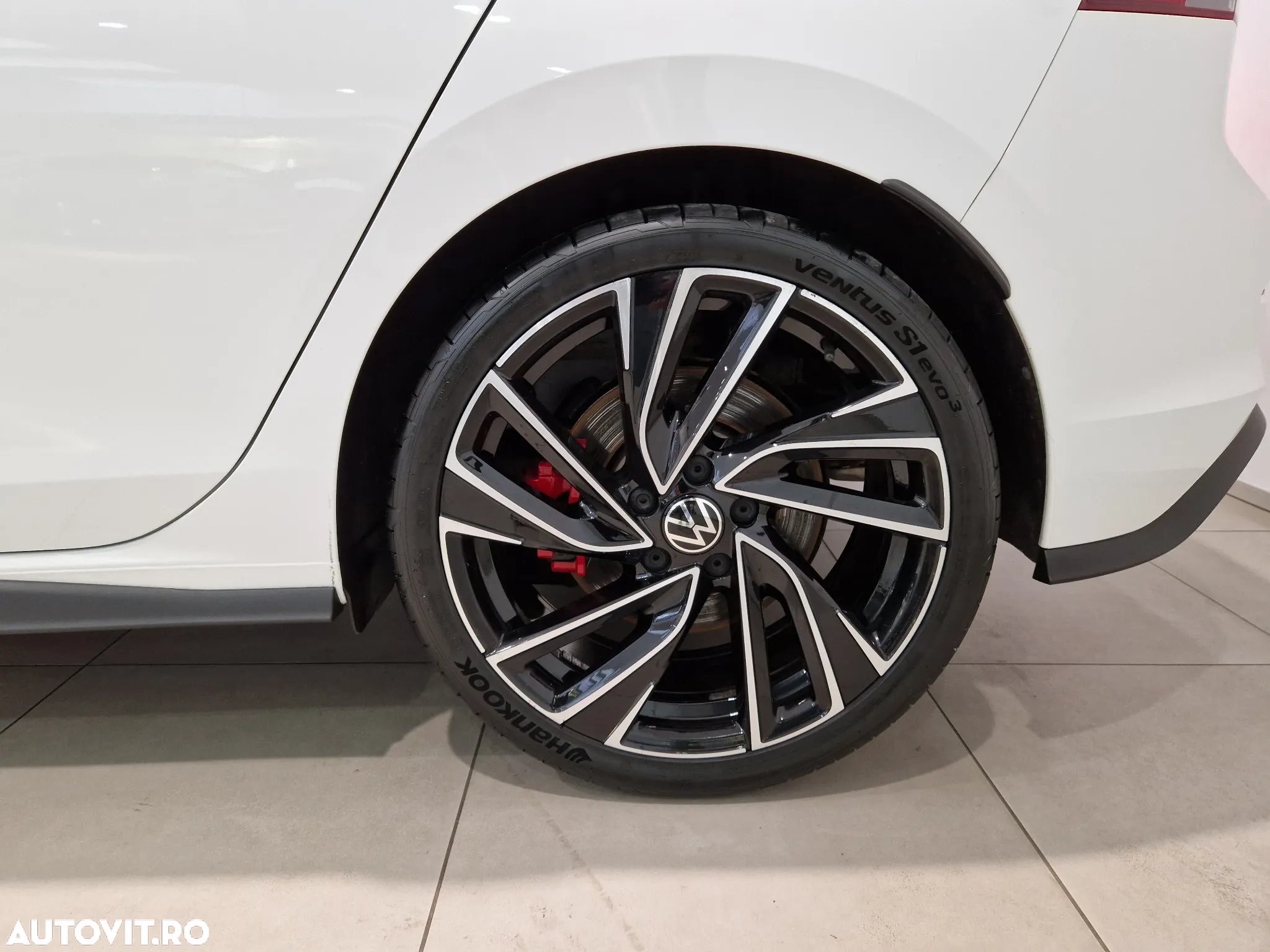 Volkswagen Golf 2.0 TSI DSG GTI - 10