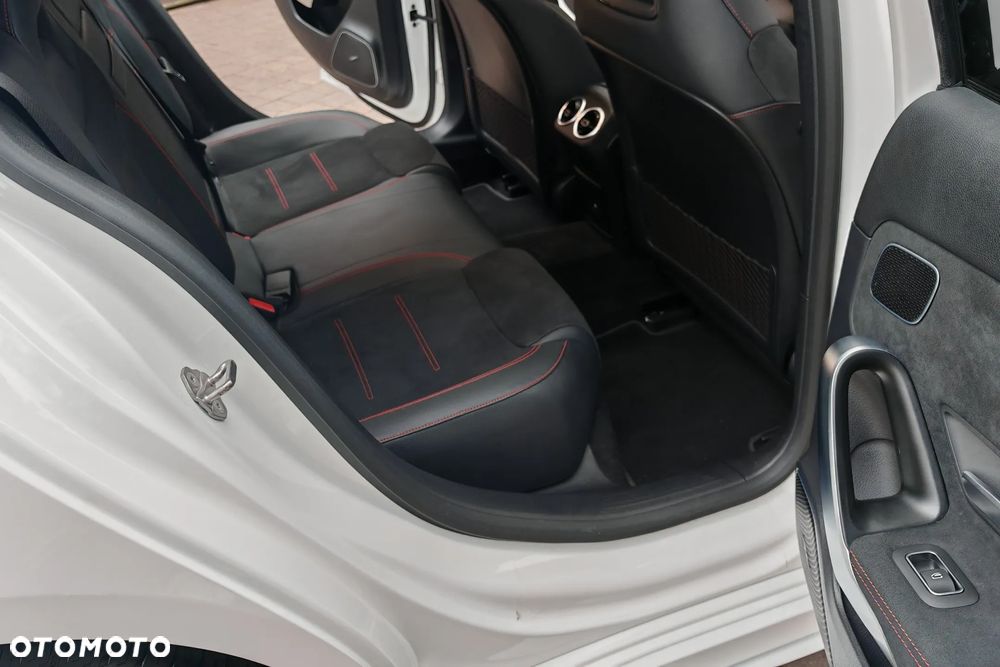 Mercedes-Benz Klasa A 220 4-Matic 7G-DCT - 11