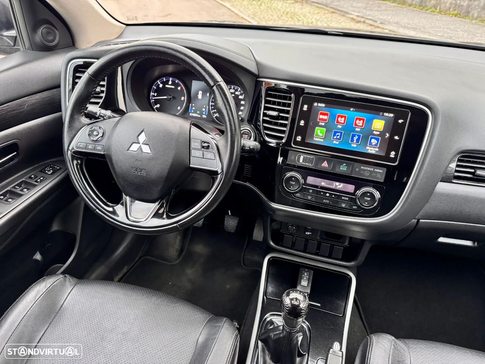 Mitsubishi Outlander 2.2 DI-D Intense+ - 12