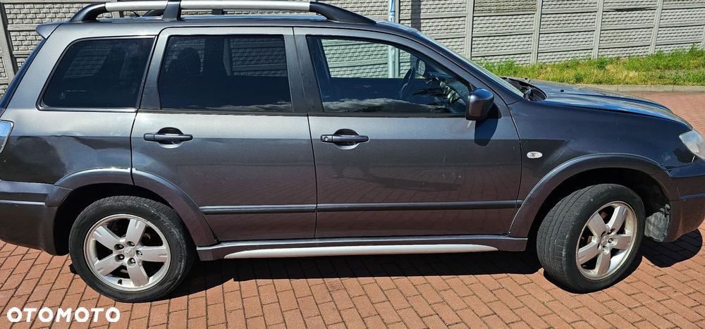 Mitsubishi Outlander 2.0 Comfort 4WD - 11