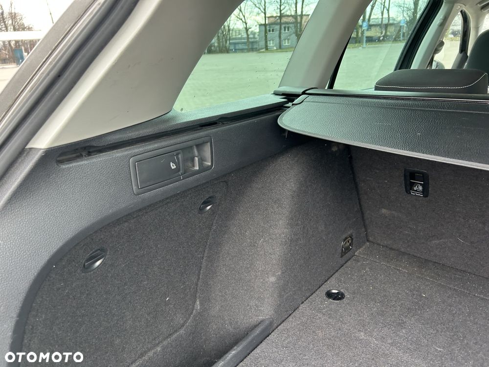 Volkswagen Golf 1.6 TDI BlueMotion Technology Trendline - 8