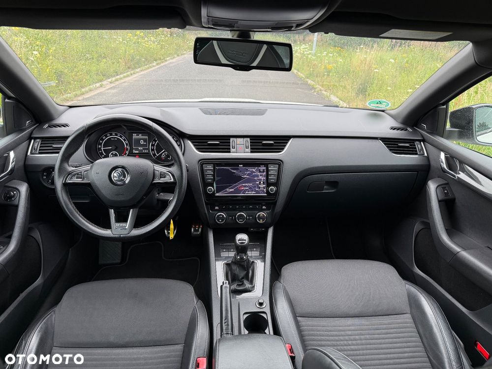 Skoda Octavia 2.0 TDI RS - 8