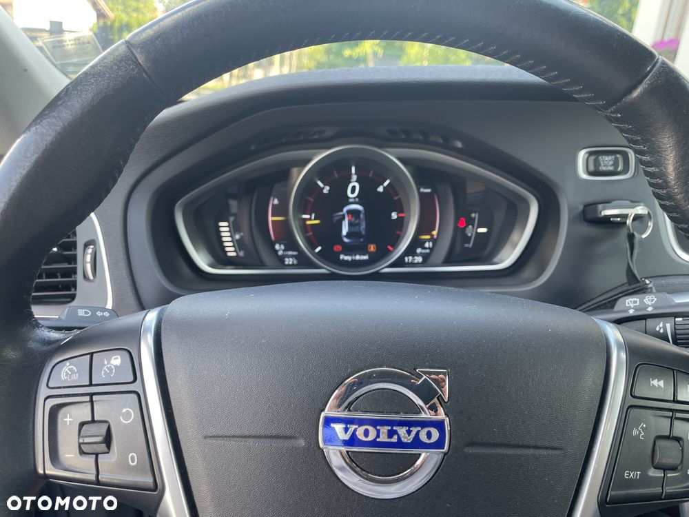 Volvo V40 D3 Summum - 9