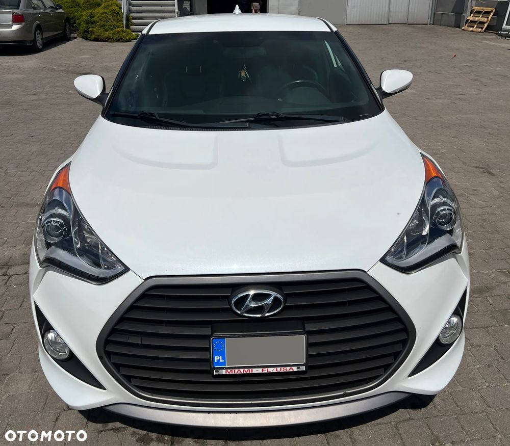 Hyundai Veloster - 3