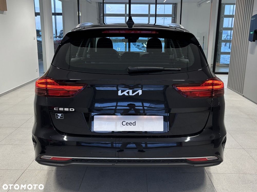 Kia Ceed - 5