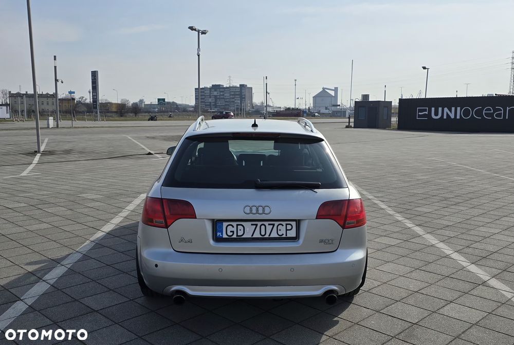 Audi A4 Avant 2.0T FSI - 7