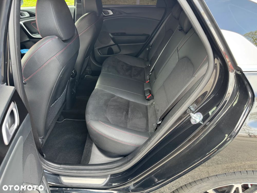 Kia ProCeed 1.6 T-GDI DCT7 OPF GT - 22