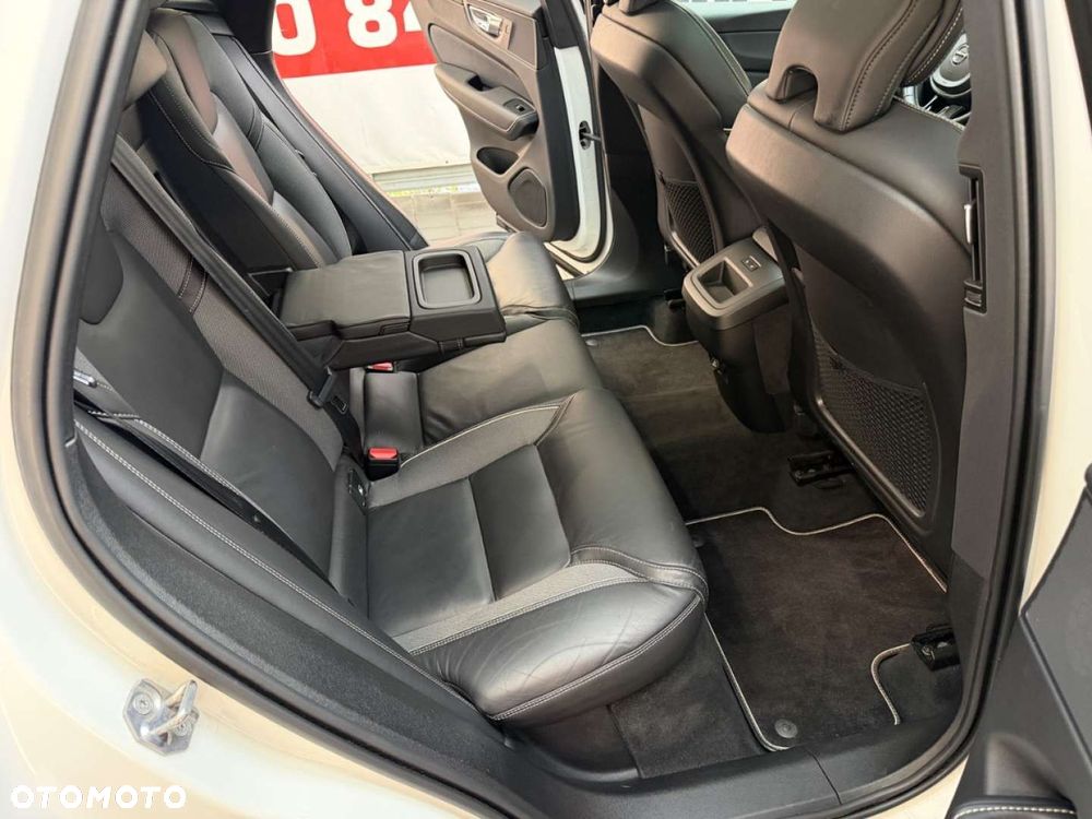Volvo XC 60 - 39