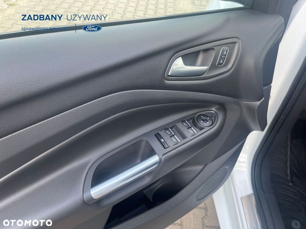 Ford Kuga 1.5 EcoBoost 2x4 ST-Line - 11