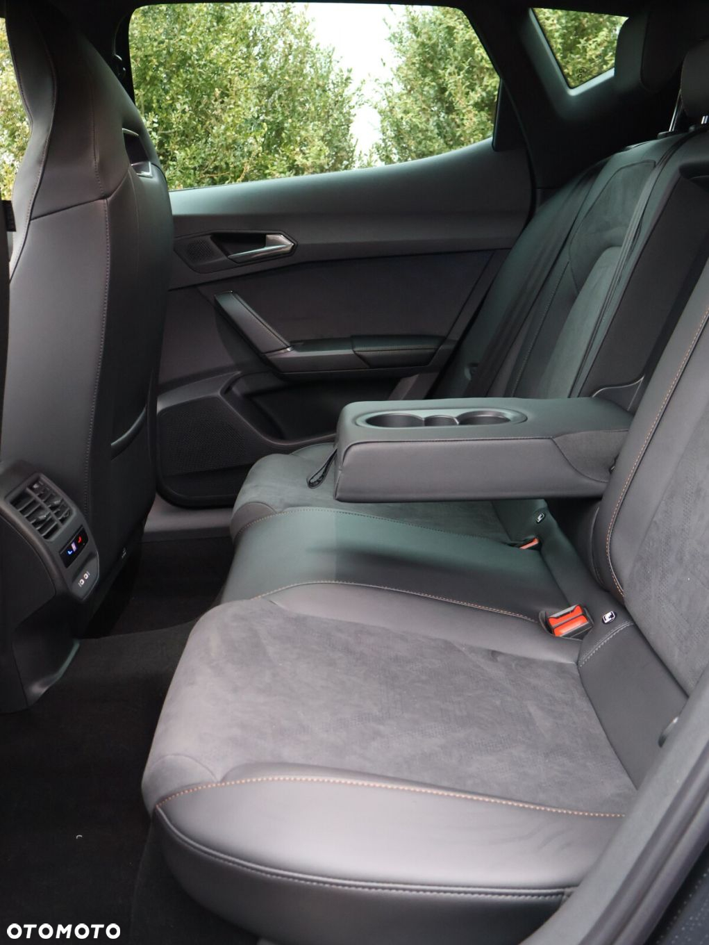 Cupra Formentor 1.5 eTSI mHEV DSG - 32