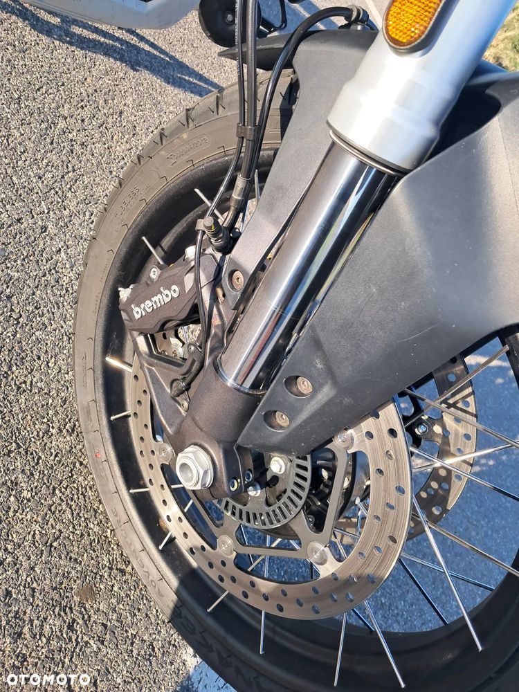 Moto Guzzi Stelvio - 16