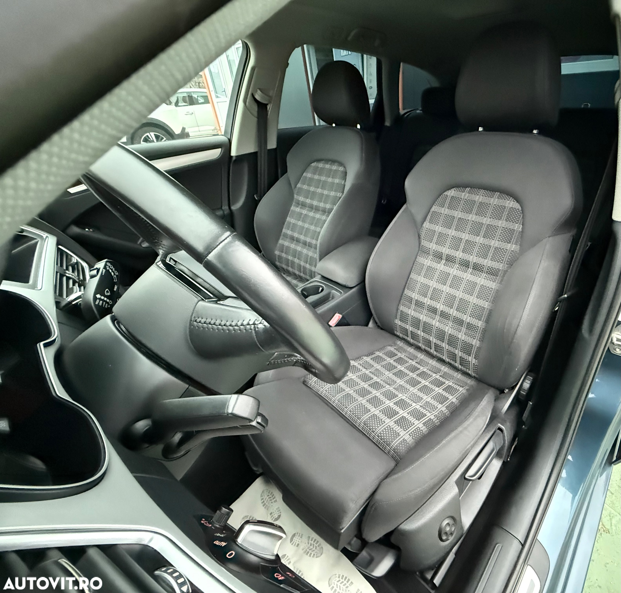Audi A4 Avant 2.0 TDI quattro S tronic Sport - 27