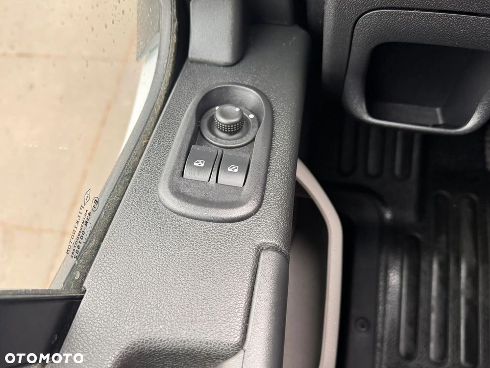 Renault MASTER L3H2 BRYGADÓWKA 9 MIEJSC MAŁY UDOKUMNETOWANY PRZEBIEG - 29