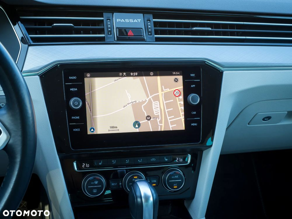 Volkswagen Passat 2.0 TDI BMT Highline DSG - 25