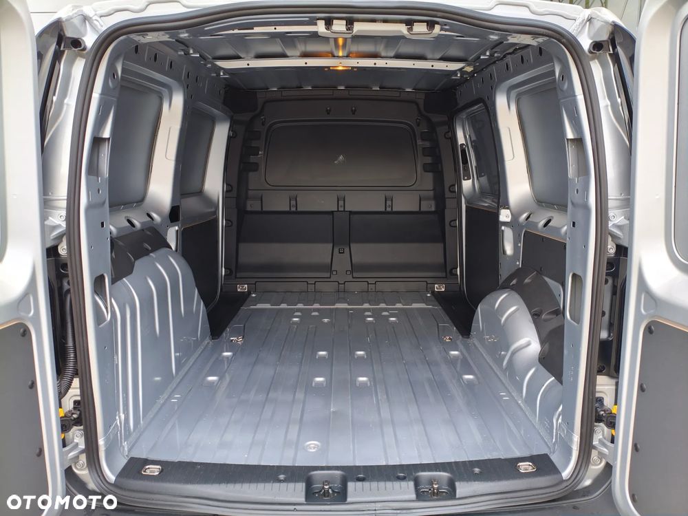 Ford Transit Connect L2 - 22