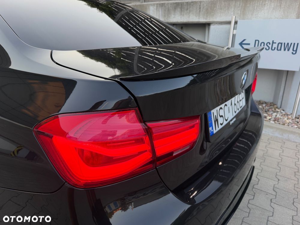 BMW Seria 3 320d M Sport Shadow sport - 12
