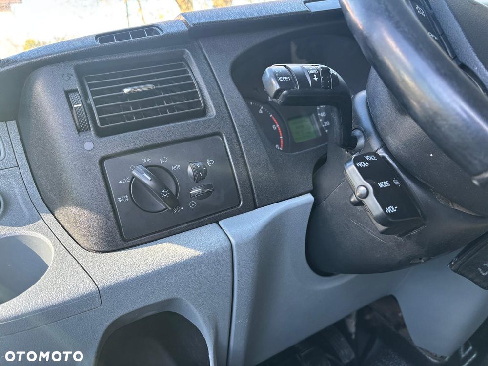 Ford Transit - 9