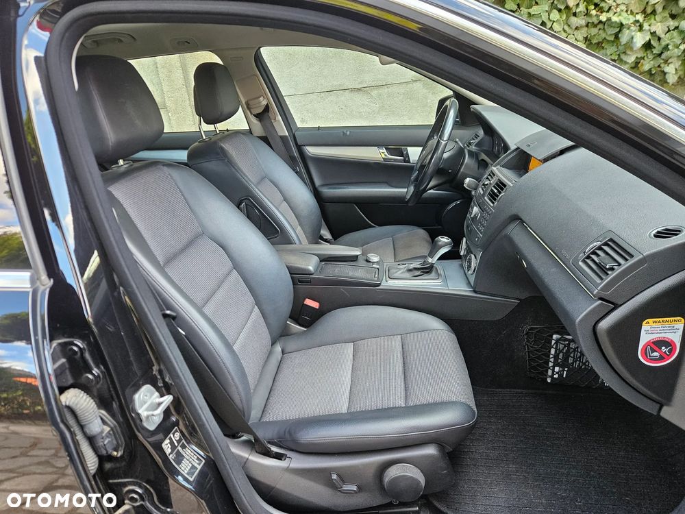 Mercedes-Benz Klasa C 220 CDI DPF Automatik BlueEFFICIENCY Avantgarde - 18