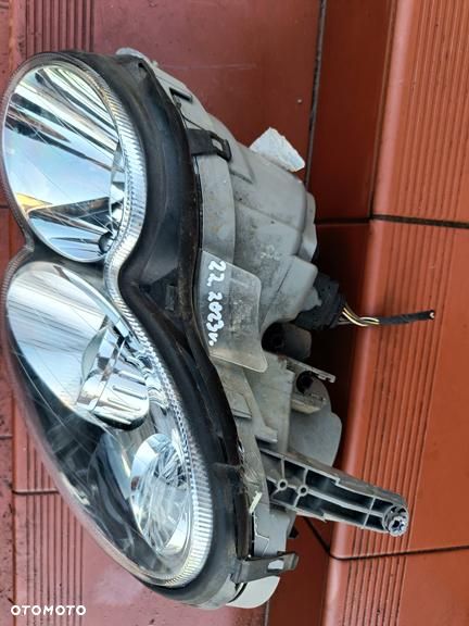 MERCEDES W209 CLK LAMPA IGŁA 2023r PRZÓD PRZEDNIA  BI XENON NIE SKRĘTNY LEWA - 7