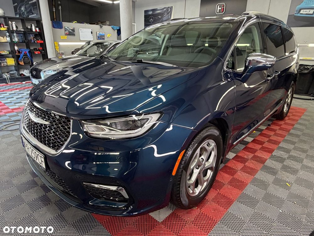 Chrysler Pacifica - 8
