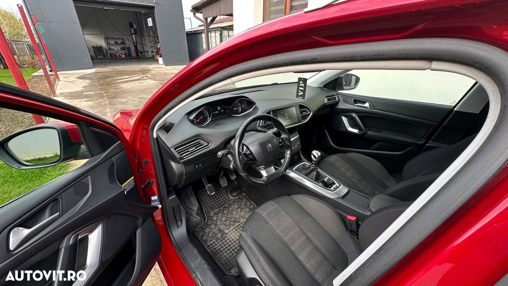 Peugeot 308 PureTech 130 Stop & Start Allure - 6