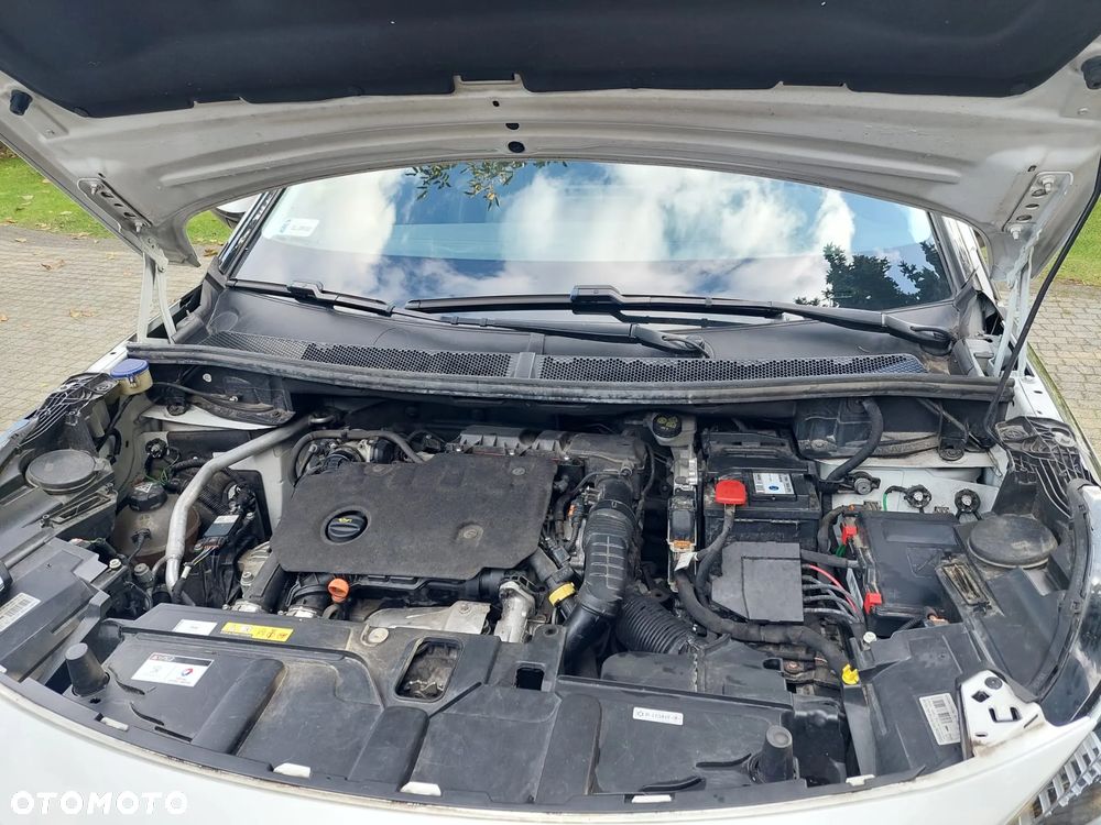 Peugeot 3008 1.5 BlueHDi Allure S&S - 19