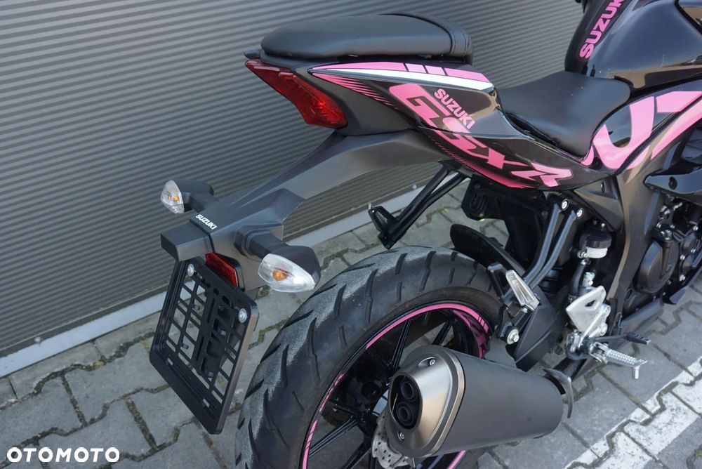 Suzuki GSX - 4