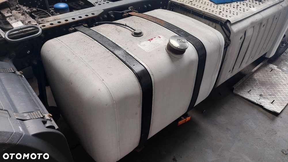 MERCEDES ACTROS MP4 ZBIORNIK PALIWA 480L KOMPLETNY - 1