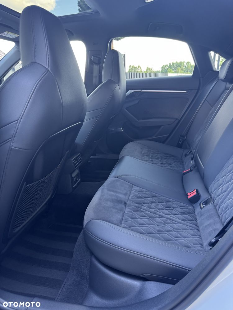 Audi RS3 Sportback - 11