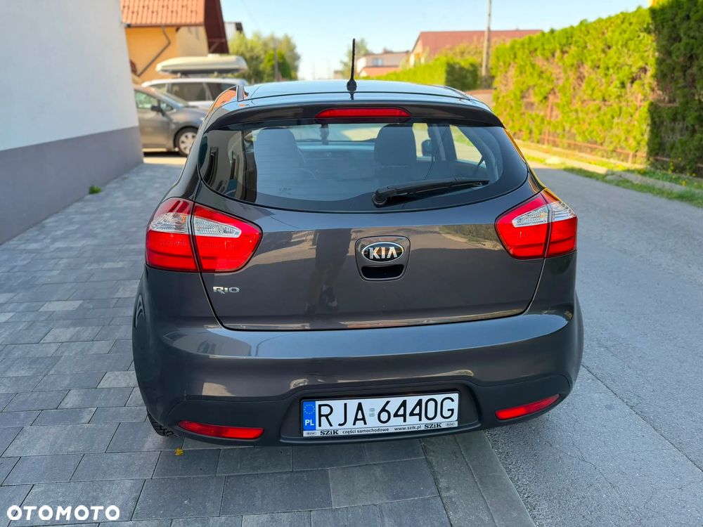 Kia Rio 1.2 XL - 23