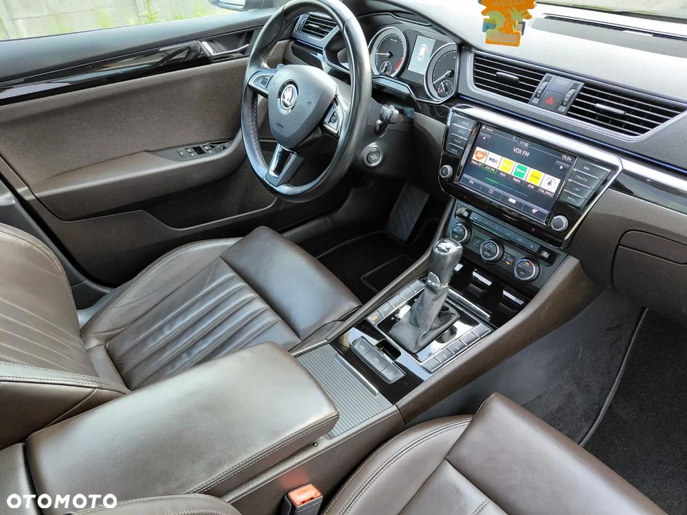 Skoda Superb 2.0 TDI DSG L&K - 21