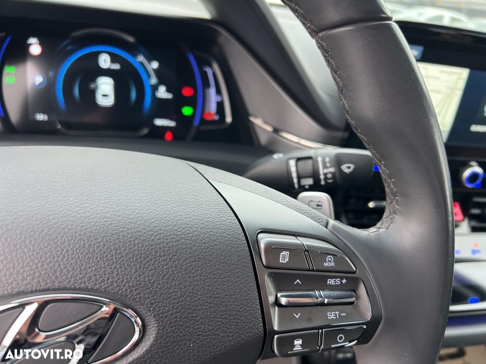 Hyundai IONIQ Trend - 24