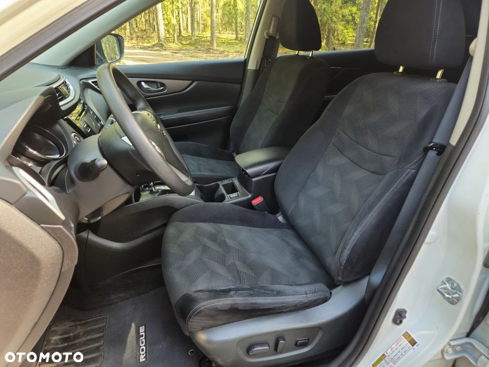 Nissan Rogue - 27