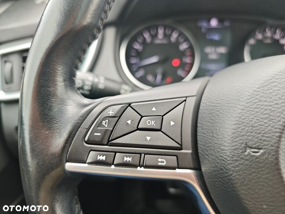 Nissan Qashqai 1.6 DIG-T Tekna - 22