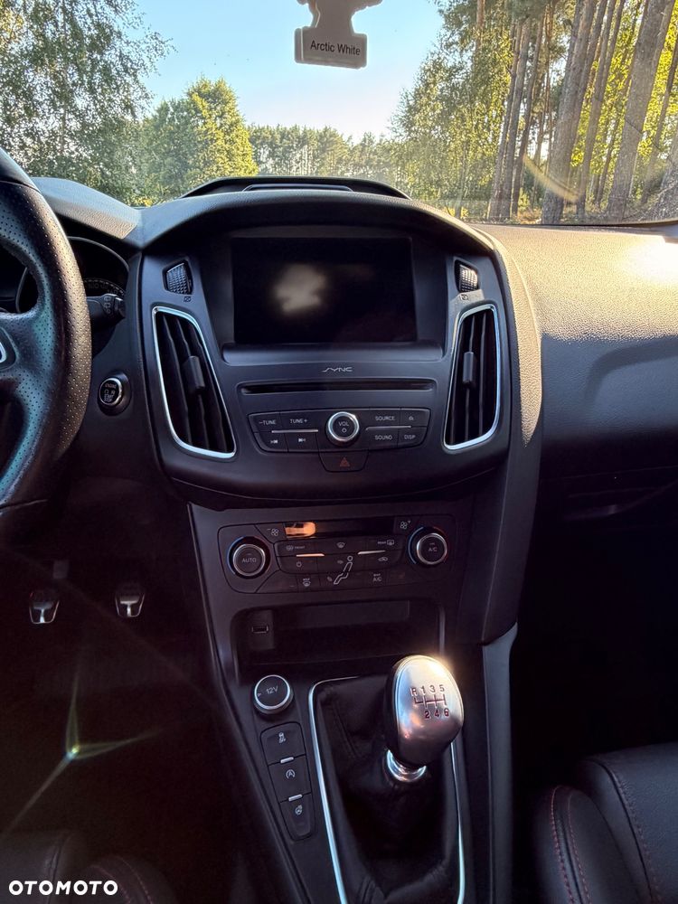 Ford Focus 2.0 EcoBoost ST-2 - 13