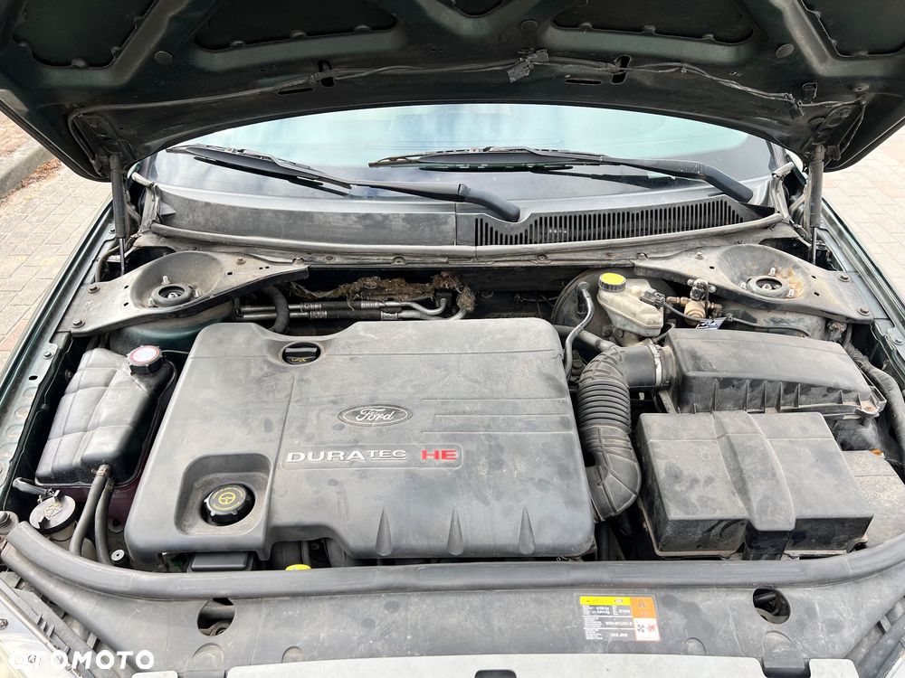 Ford Mondeo 2.0 Ghia - 15